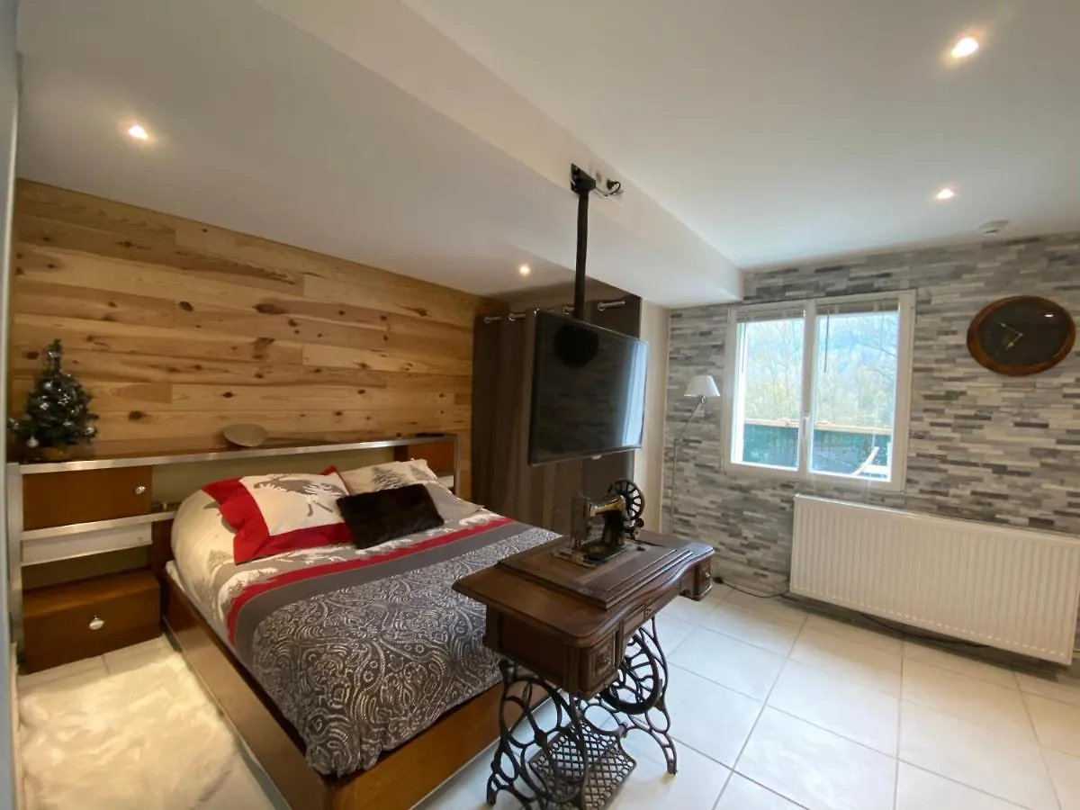 Gite Les Libellules Le Chatelard  Guest house Le Chatelard (Chambery)